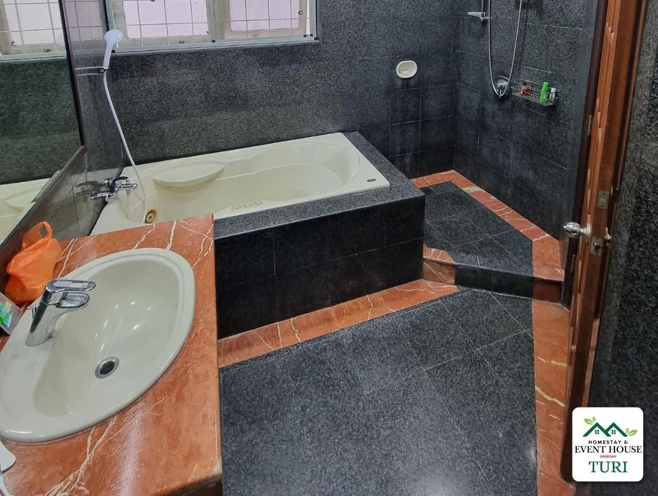 Turi Homestay & Event House Kuala Lumpur 0*,